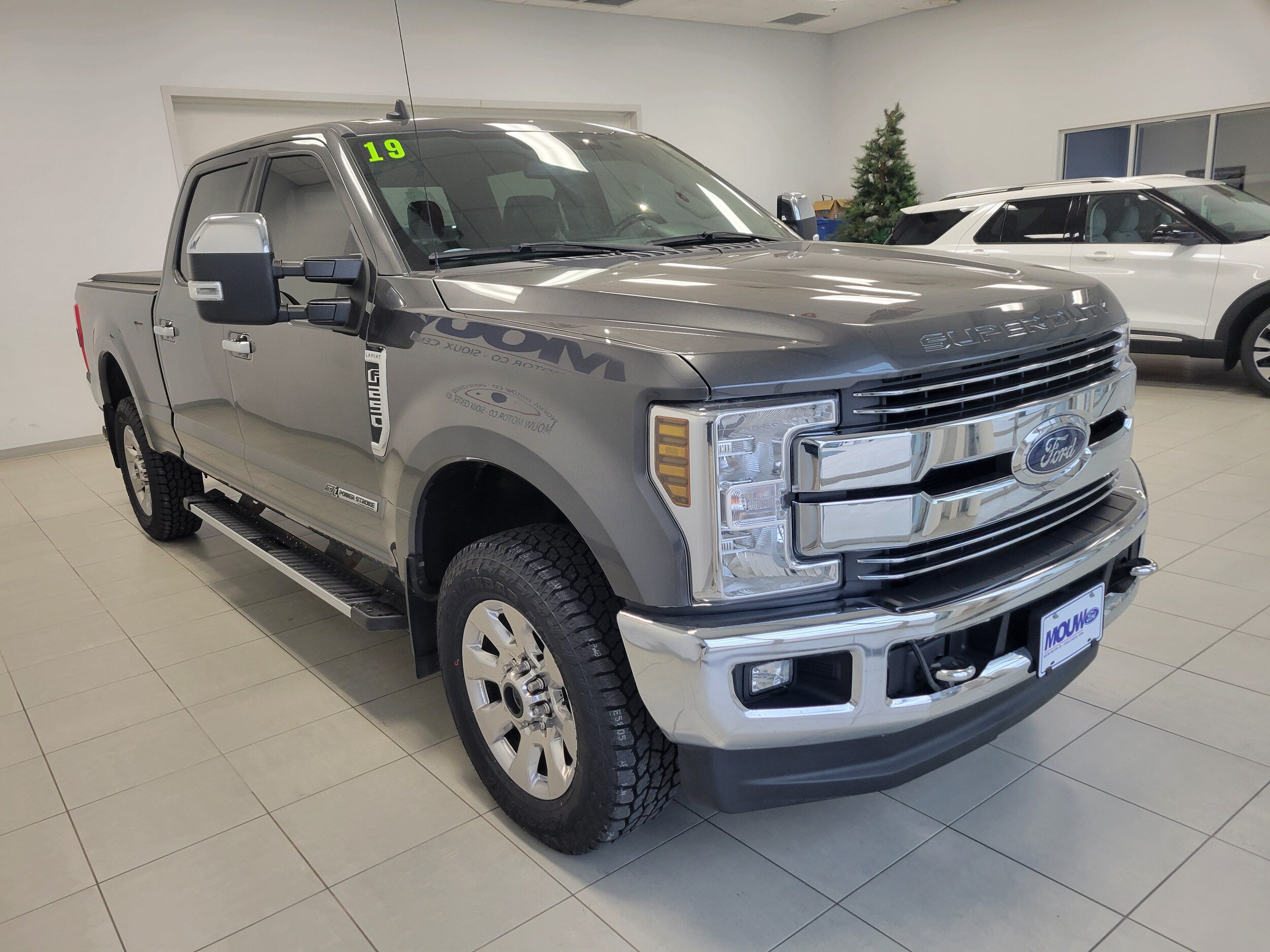 Used 2019 Ford F250 Lariat w/ Chrome Package AWD/4WD image 4