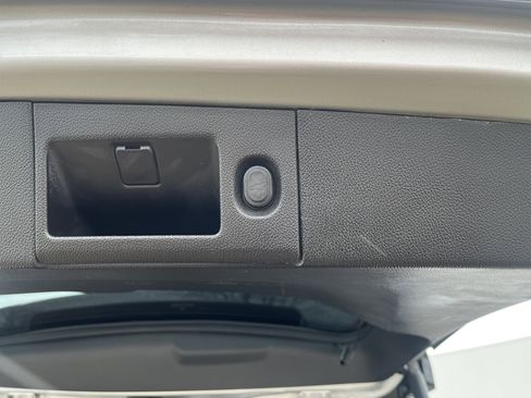 Used 2015 Chevrolet Tahoe LT image 22