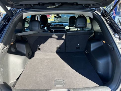 Used 2019 Jeep Cherokee Limited AWD/4WD image 35