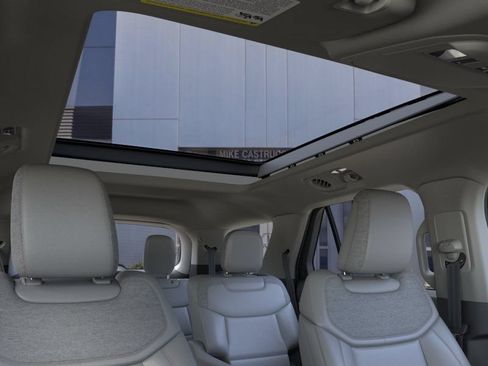 New 2026 Ford Explorer Active w/ Active Comfort Package AWD/4WD image 22