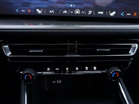 New 2026 Chevrolet Traverse LT w/ Driver Confidence Package image 16