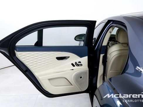 Used 2021 Bentley Flying Spur W12 w/ First Edition Specification image 17