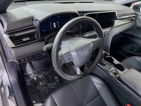 Used 2025 Toyota Camry XSE image 18