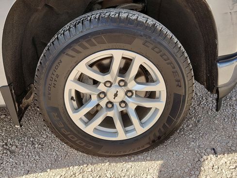 Used 2021 Chevrolet Silverado 1500 RST w/ Z71 Off-Road Package AWD/4WD image 7