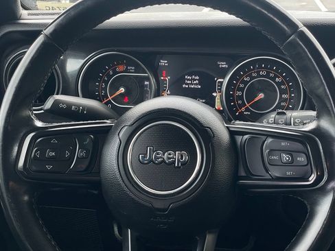Used 2021 Jeep Wrangler Unlimited Sport AWD/4WD image 12