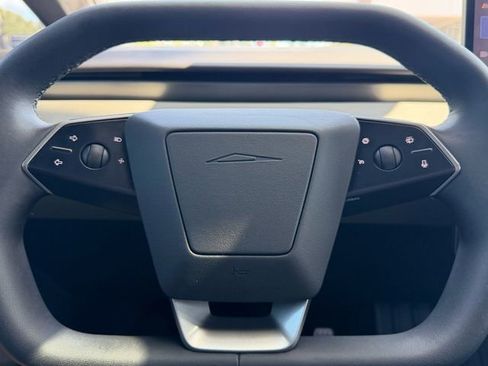 Used 2025 Tesla Cybertruck AWD Crew Cab image 19