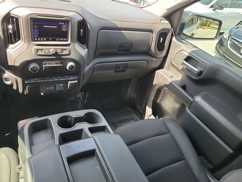 Used 2024 Chevrolet Silverado 1500 Custom Trail Boss AWD/4WD image 29