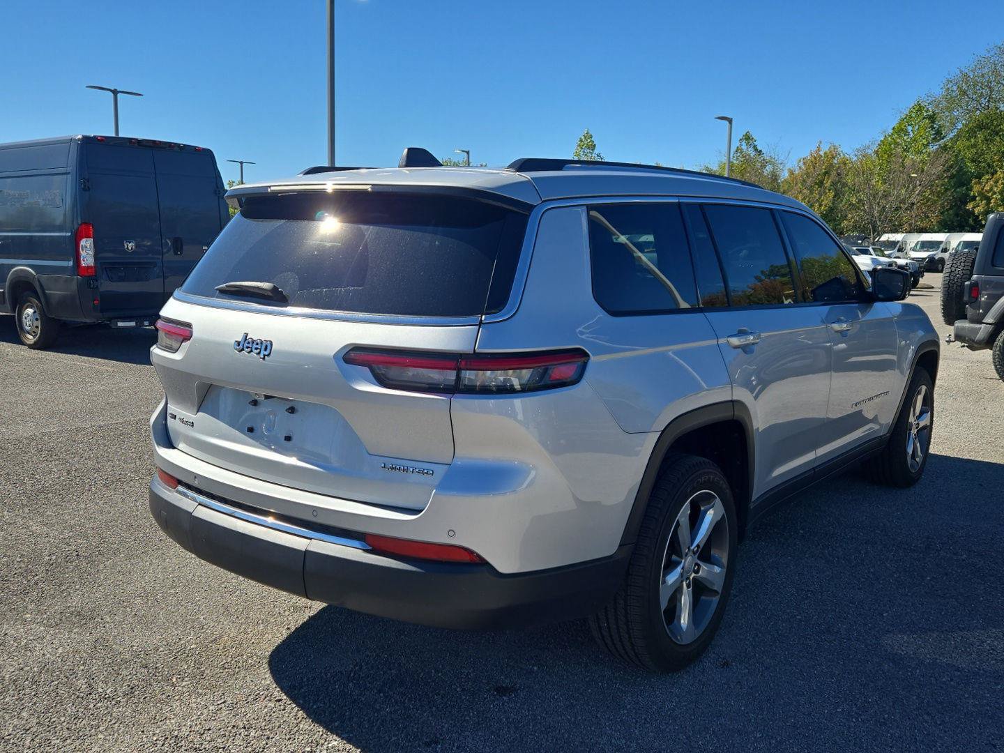 Used 2021 Jeep Grand Cherokee L Limited AWD/4WD image 7