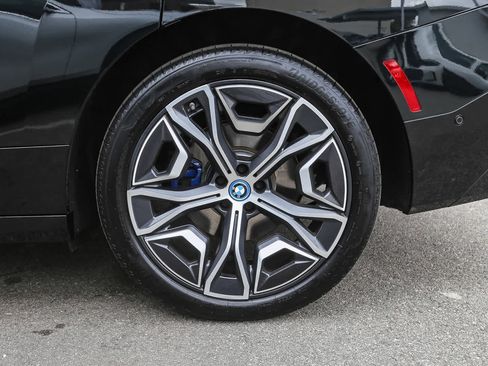 Used 2025 BMW iX xDrive50 w/ Premium Package image 8