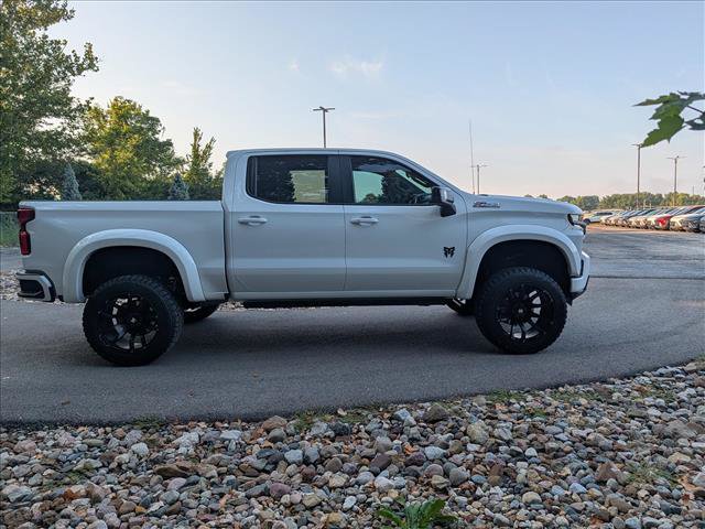 Used 2022 Chevrolet Silverado 1500 RST w/ Safety Package AWD/4WD image 6