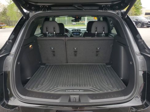 Used 2023 Chevrolet TrailBlazer RS w/ Sun and Liftgate Package image 9