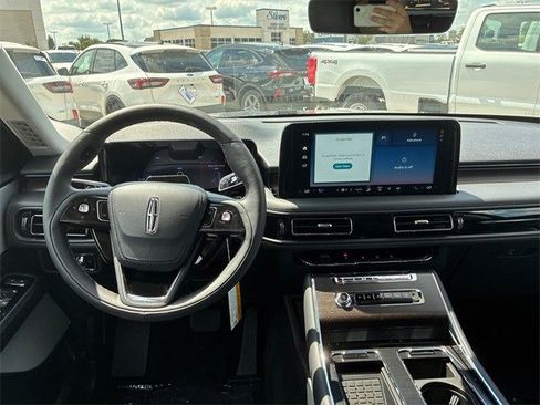 New 2025 Lincoln Aviator Reserve w/ Luxury Package image 22