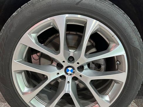 Used 2020 BMW X5 xDrive50i w/ Premium Package image 17