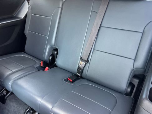 Used 2020 Chevrolet Traverse Premier FWD image 18