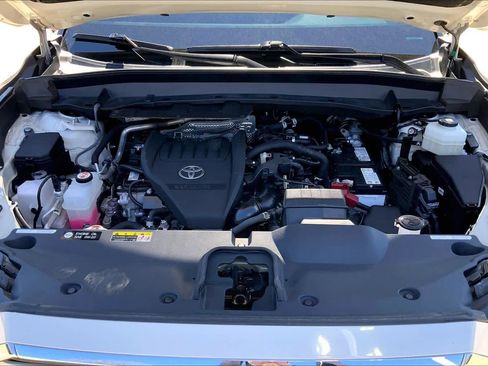 Used 2024 Toyota Grand Highlander Limited image 29