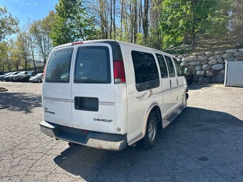 Used 2000 Chevrolet Express 1500 RWD image 5
