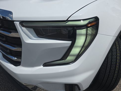 New 2025 GMC Acadia Elevation image 28