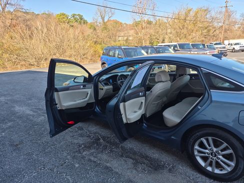 Used 2017 Hyundai Sonata SE image 13