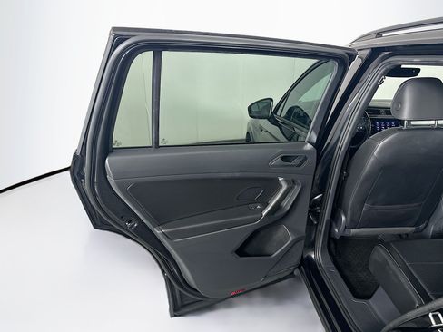 Used 2021 Volkswagen Tiguan SE R-Line FWD image 25