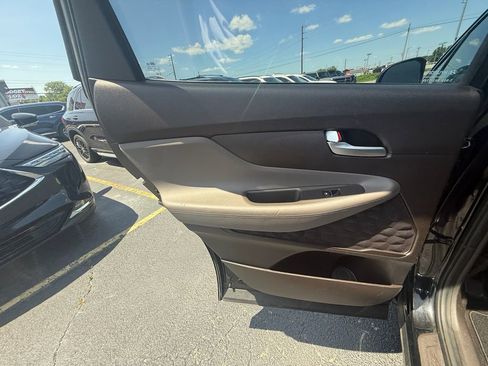 Used 2020 Hyundai Santa Fe SE FWD image 18