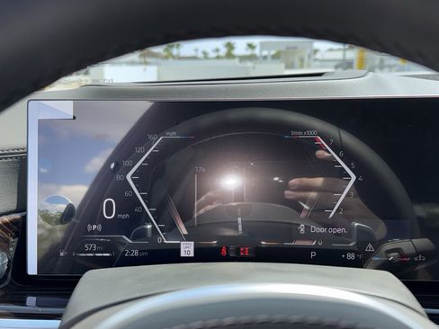 New 2026 BMW X5 xDrive40i w/ M Sport Package image 17