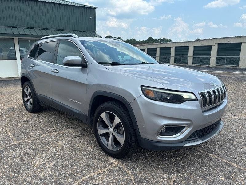 Used 2019 Jeep Cherokee Limited w/ Luxury Group AWD/4WD image 7