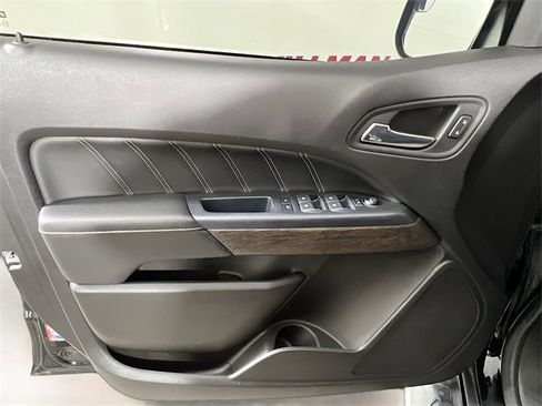 Used 2021 GMC Canyon Denali image 30