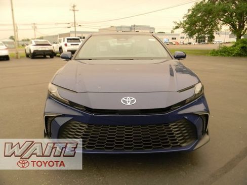 New 2026 Toyota Camry SE AWD/4WD image 6