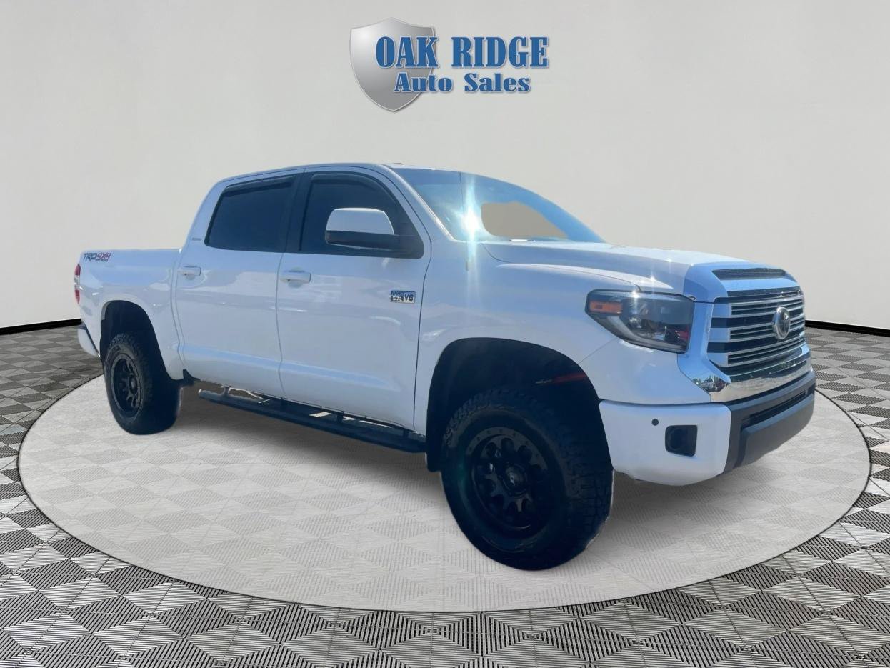 Used 2019 Toyota Tundra Limited w/ Limited Premium Package AWD/4WD image 3