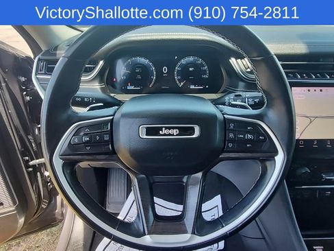 Certified 2022 Jeep Grand Cherokee L Limited AWD/4WD image 13