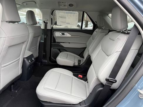 New 2026 Ford Explorer Active w/ Active Comfort Package image 15