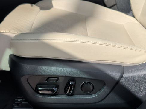 Certified 2024 Lexus RX 350 FWD w/ Convenience Package image 10