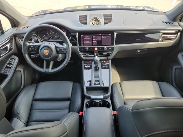 Certified 2026 Porsche Macan Turbo AWD/4WD image 16
