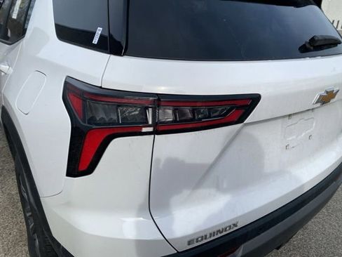 Used 2025 Chevrolet Equinox LT image 24
