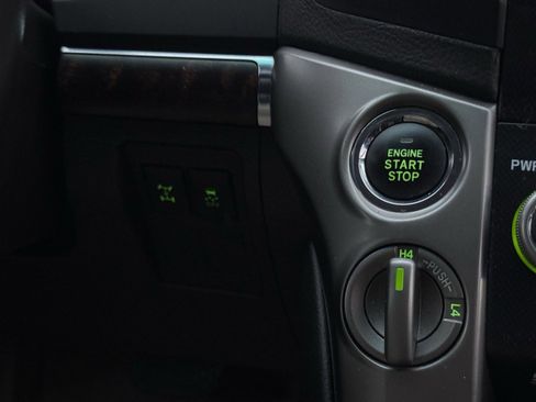 Used 2011 Toyota Land Cruiser image 45