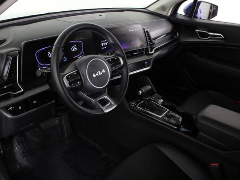 Used 2025 Kia Sportage EX FWD image 18