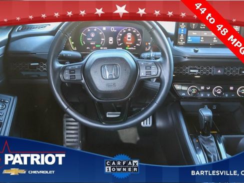 Used 2025 Honda Accord Sport image 19