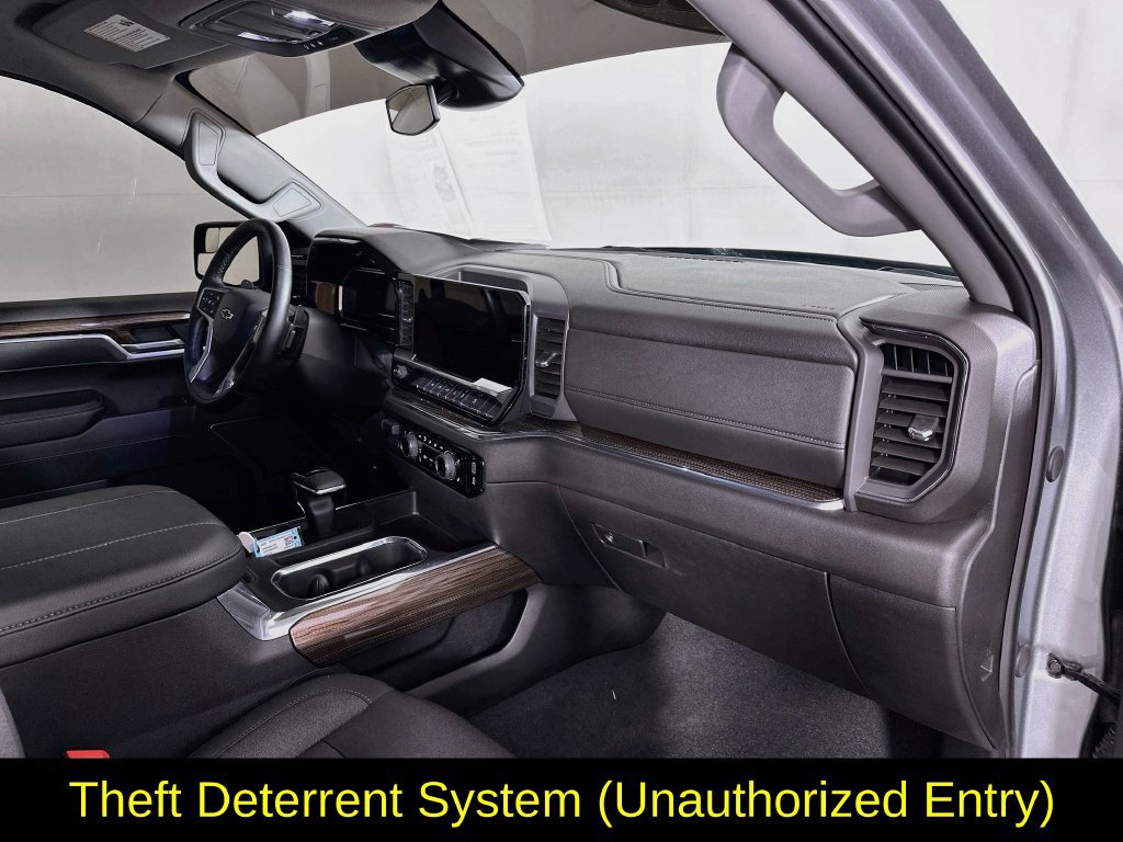 Used 2025 Chevrolet Silverado 1500 RST w/ Z71 Off-Road Package AWD/4WD image 35