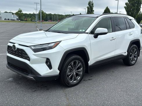 Used 2025 Toyota RAV4 Limited w/ Advanced Technology Package AWD/4WD image 13
