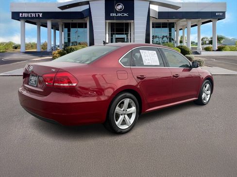 Used 2015 Volkswagen Passat 1.8T Limited Edition image 3