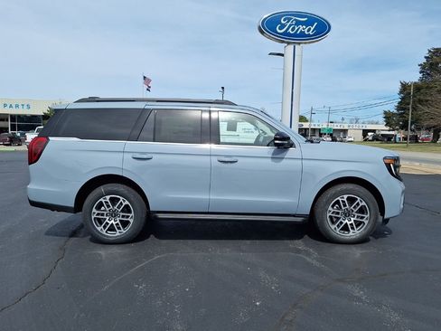 New 2026 Ford Expedition Active AWD/4WD image 21