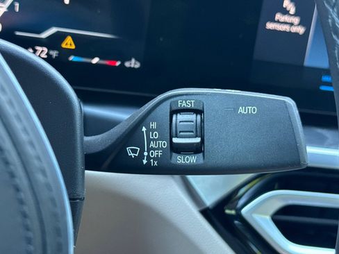 Used 2024 BMW 430i Convertible w/ M Sport Package RWD image 35