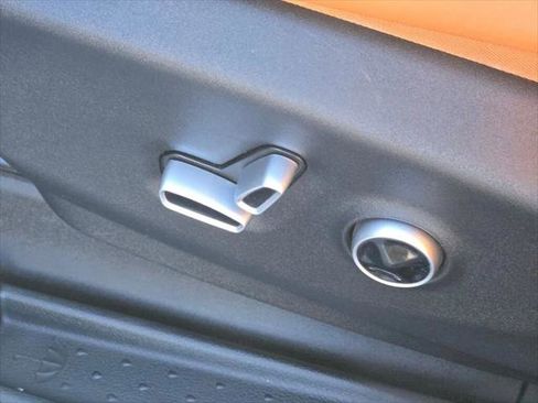 Certified 2022 Chrysler Pacifica Pinnacle AWD/4WD image 26