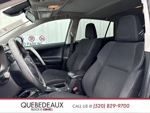 Used 2018 Toyota RAV4 Adventure image 6