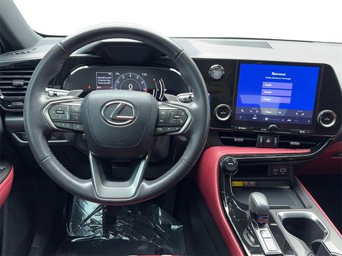 Used 2025 Lexus NX 250 FWD w/ Towing Package (2000 Lbs) image 17
