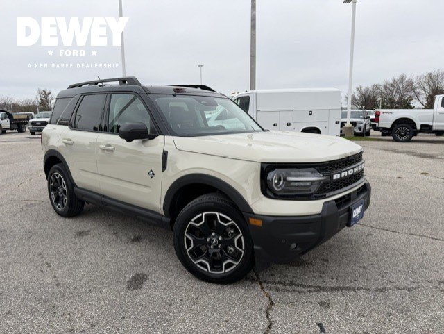 Used 2025 Ford Bronco Sport Outer Banks w/ Outer Banks Tech Package+ AWD/4WD image 1