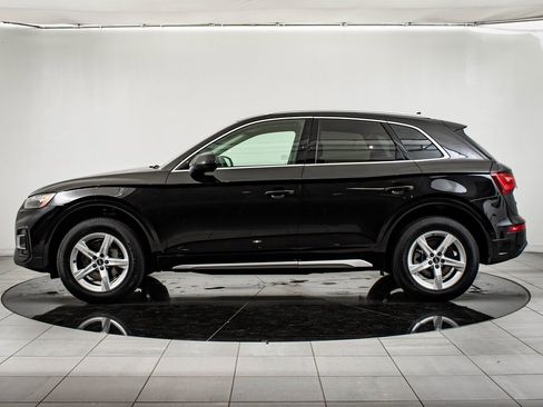 Used 2023 Audi Q5 2.0T Premium w/ Convenience Package image 5