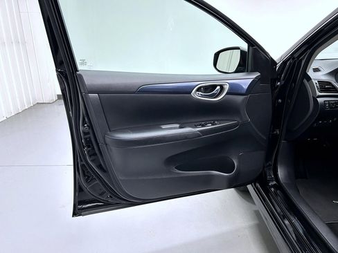 Used 2017 Nissan Sentra SR FWD image 9