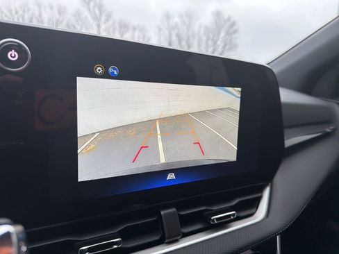 Used 2026 Chevrolet Equinox LT w/ Convenience Package II image 29