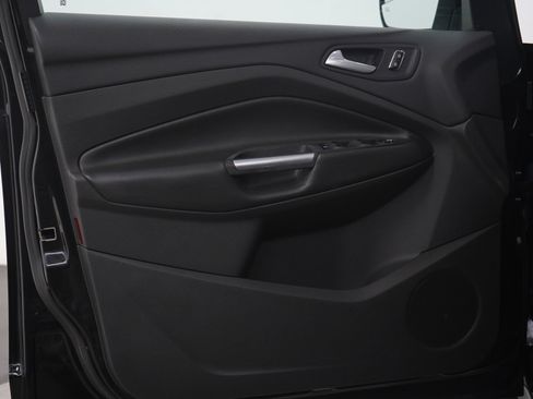 Used 2013 Ford C-MAX SEL image 21